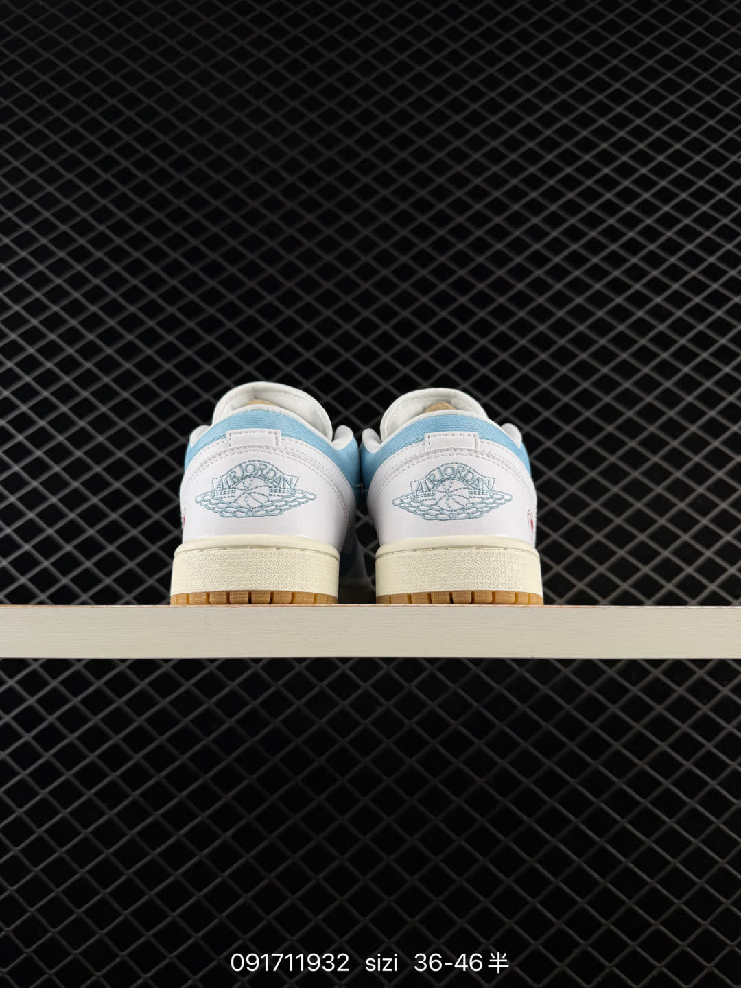 Nike Air Jordan 1 LowAJ1-HQ2004-400